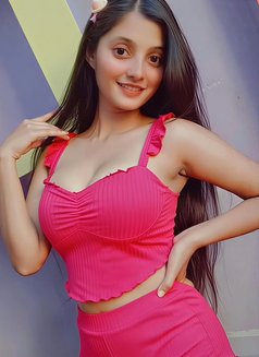 Sana - escort in Sharjah Photo 5 of 9