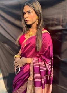 Sana - Transsexual escort in Kolkata Photo 1 of 5