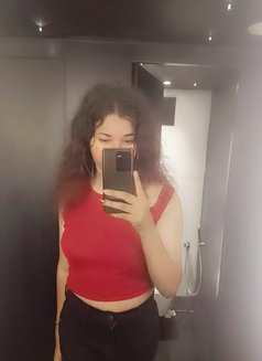 Sana - Transsexual escort in New Delhi Photo 2 of 4
