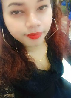 Sana - Transsexual escort in New Delhi Photo 3 of 4