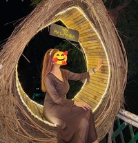 Independent girl for hand service - escort in Kathmandu