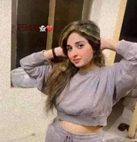 Sana - puta in Ajmān