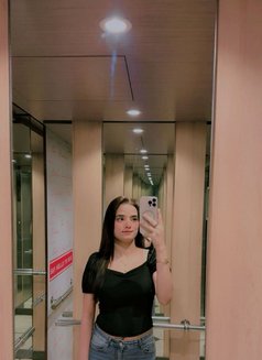 Sanam - escort in Abu Dhabi Photo 2 of 2