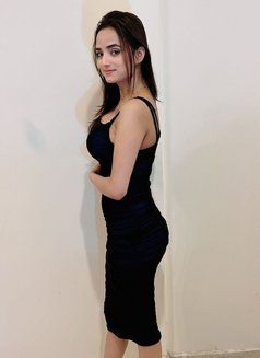 Sanam - escort in Dubai Photo 1 of 3