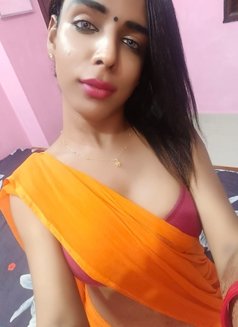 Sanam - Transsexual escort in Chennai Photo 5 of 9