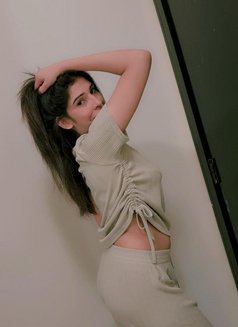 Sanam Jaan - escort in Abu Dhabi Photo 2 of 3