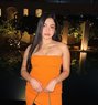 Sanaya - puta in Hyderabad Photo 1 of 2