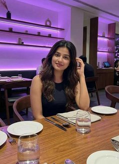 SANAYA CHARMING CLASSY GFE SERVICE - escort in Mumbai Photo 4 of 5