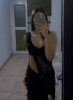 Sanaya - Transsexual escort in New Delhi Photo 1 of 7