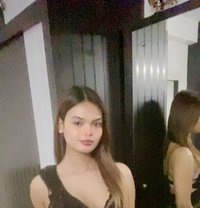 Sanaya - Transsexual escort in New Delhi Photo 5 of 8