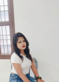 Sanaya Tiwari - escort in Lucknow Photo 1 of 2