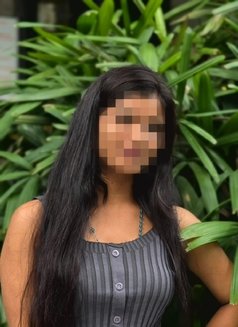 Sonal Cam and real meet - escort in Noida Photo 3 of 7