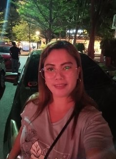 Sand T - escort in Manila Photo 4 of 8