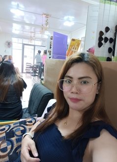 Sand T - escort in Manila Photo 5 of 8