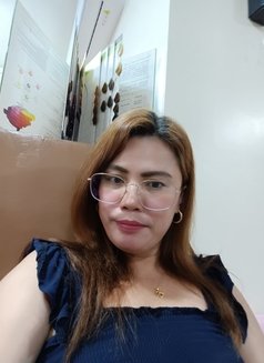 Sand T - escort in Manila Photo 7 of 8