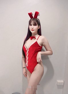 Sand - adult performer in Bangkok Photo 1 of 6