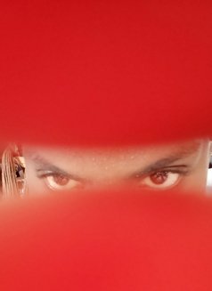 Sanders - Male escort in Nairobi Photo 6 of 9