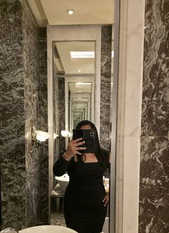 Sandhiya - escort in Bangalore Photo 3 of 4