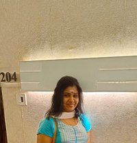 Sandhiya - escort in Chennai