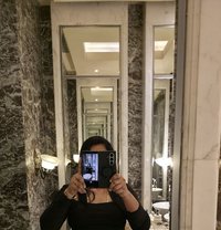 Sandhiya - escort in Chennai