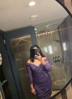 Sandhiya - escort in Chennai Photo 1 of 3