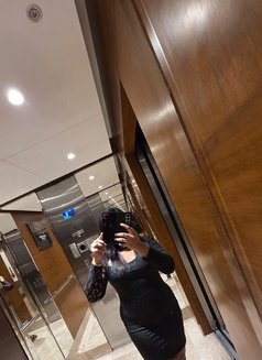 Sandhiya - escort in Chennai Photo 2 of 3
