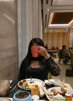 Sandhiya - escort in Chennai Photo 3 of 3