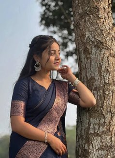 Sandhiya Patel escort service - escort in Mumbai Photo 3 of 3