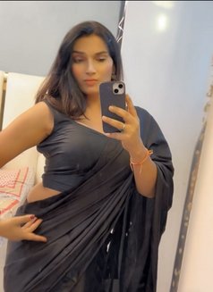 Sandhu Sweety - Acompañantes transexual in New Delhi Photo 4 of 8
