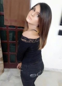 Sandhya Bigcock - Transsexual escort in New Delhi Photo 18 of 21