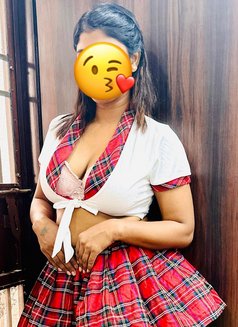 Sandhya Independent cam & real meet - escort in New Delhi Photo 4 of 5