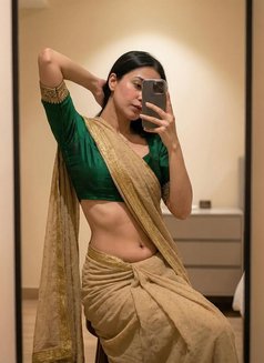 Sandhya - escort in Ahmedabad Photo 3 of 3