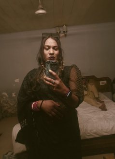 Sandhya Shemale - Transsexual escort in Jaipur Photo 2 of 3