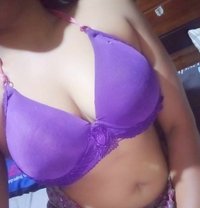 Sandi LiveCam - escort in Colombo