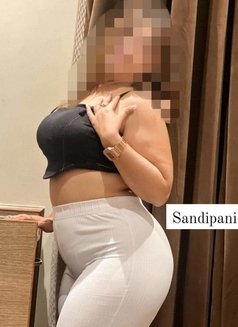 Sandipani - escort in Colombo Photo 5 of 7