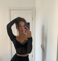 Sandra - escort in Madrid