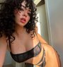 Sandra - escort in Madrid Photo 1 of 4