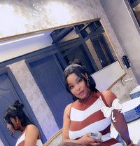 Sandra Barbie - puta in Nairobi Photo 2 of 3