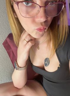 Sandra - escort in Madrid Photo 8 of 8