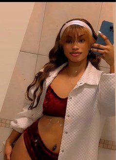 Sandra - escort in Dubai Photo 9 of 9