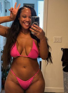 Sandra - puta in Osaka Photo 4 of 4