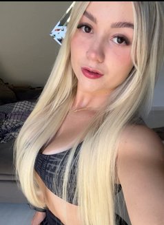 Sandra - escort in Doha Photo 1 of 1