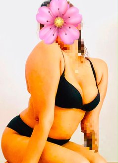 Sandra Fernando - escort in Colombo Photo 7 of 8