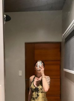Sandra - Transsexual escort in Manila Photo 11 of 12