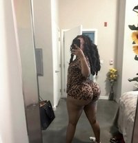 Sandra - escort in Dakar