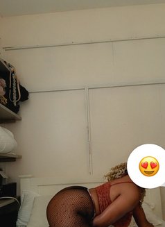 Sandra - escort in Nairobi Photo 2 of 2