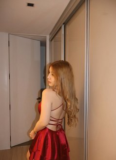 Sandra Just arrive - escort in Manila Photo 5 of 8