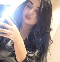 Sandra - escort in Riyadh Photo 1 of 6