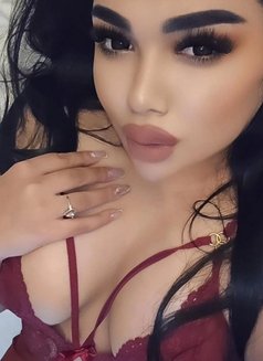 Sandra - escort in Riyadh Photo 5 of 6