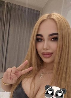 Sandra - escort in Riyadh Photo 6 of 8